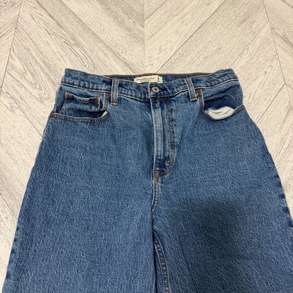 Abercrombie and Fitch | 90's Straight Ultra High Rise - Size 29 - Picture 3 of 11